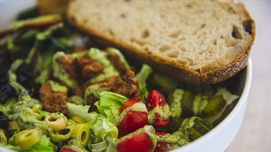 Araştırma, yeme alışkanlığında yapılan değişikliğin insan ömrüne yaklaşık 3 yıl ekleyebileceğini gösterdi