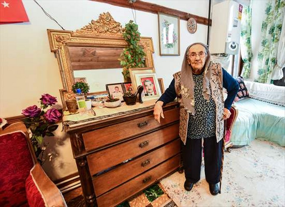 Kastamonu’da “asırlık çınar” Atiye nineye doğum günü sürprizi