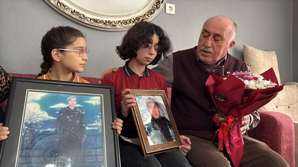 Zonguldak’ta öğrenciler şehit ailelerine mektup yazdı