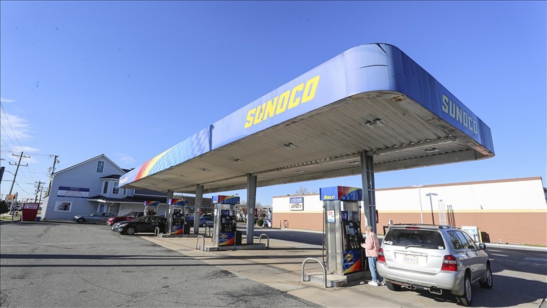 Orta Doğu’daki gerilimin gölgesinde ABD’de benzin fiyatlarındaki yükseliş sürüyor