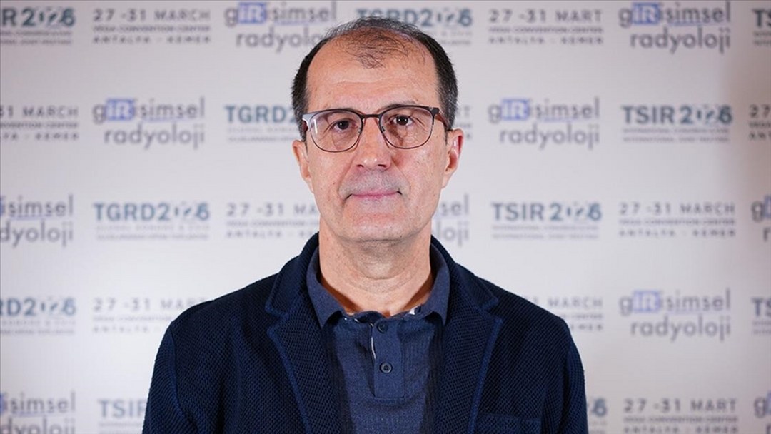 Bacakta ve kolda ani tek taraflı şişlik toplardamar pıhtısının habercisi