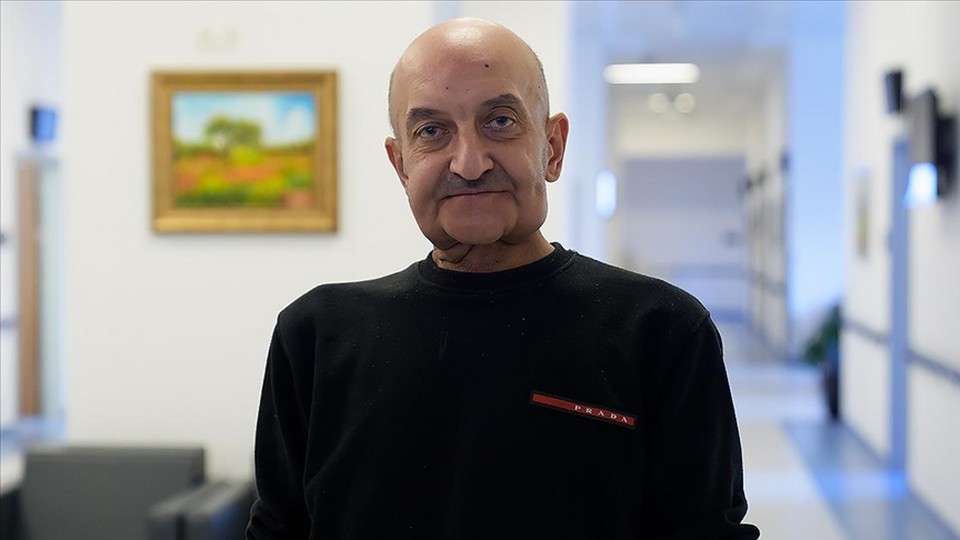 Vücudundan alınan dokuyla dil ve ağız tabanı yapılan hasta yeniden konuşmaya başladı