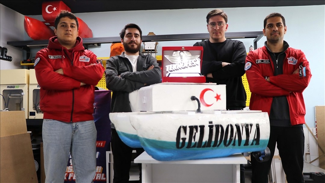 Mühendis adayları geliştirdikleri deniz aracıyla Norveç’te yarışacak