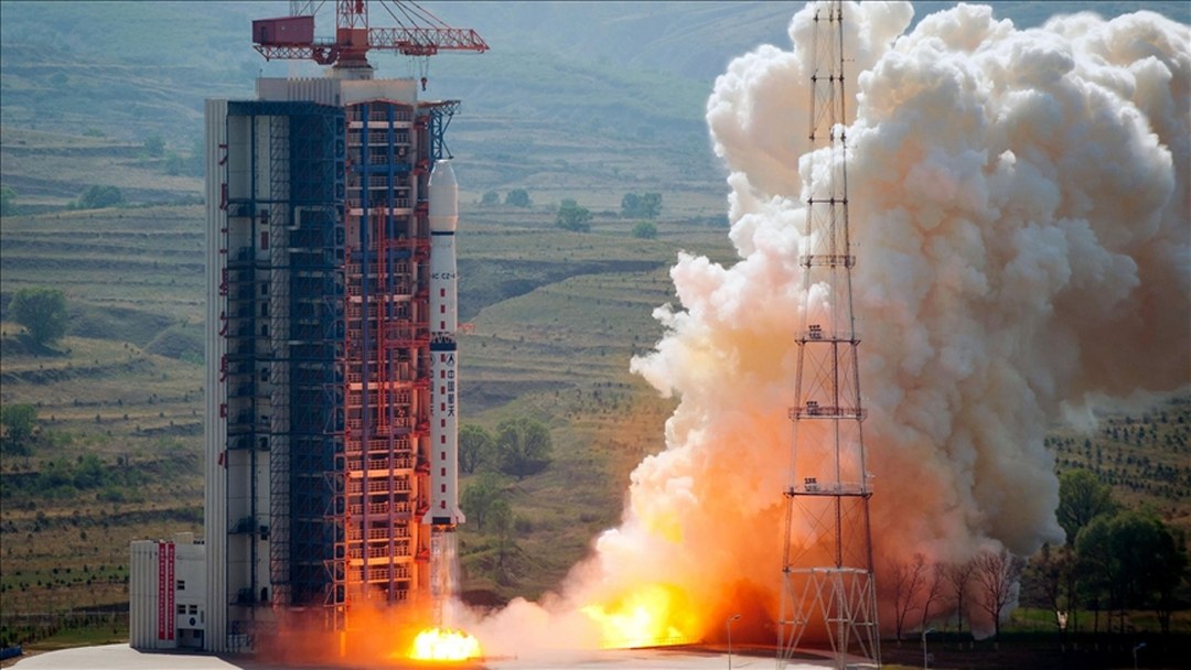 Çin, “Kuaycou 11 Y7” roketiyle 8 uydu fırlattı