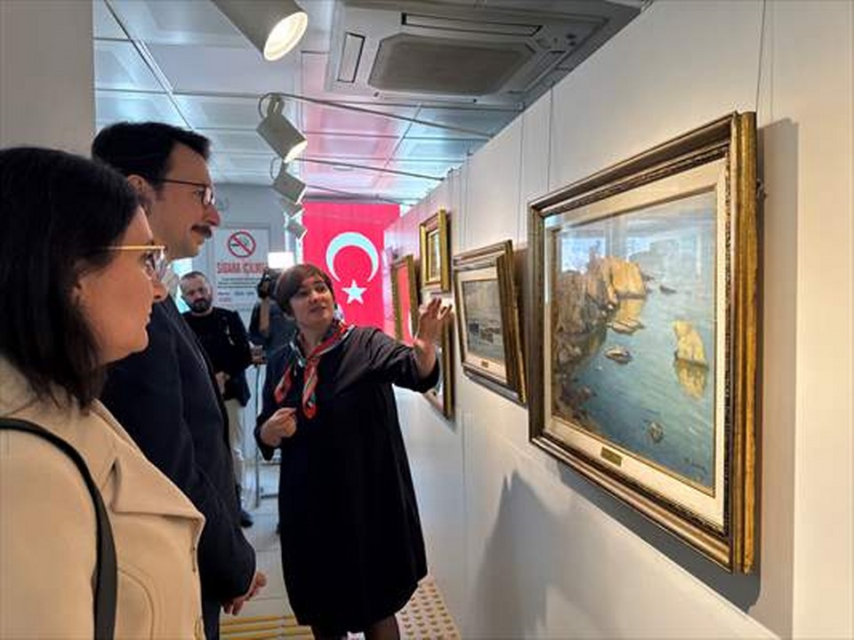 “Kıyıdan Bakmak” sergisi, Bartın’da sanatseverlerle buluştu