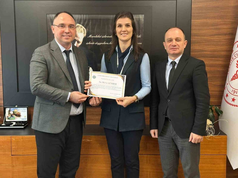 Küçük çocuğun hayatını sekreter kurtardı