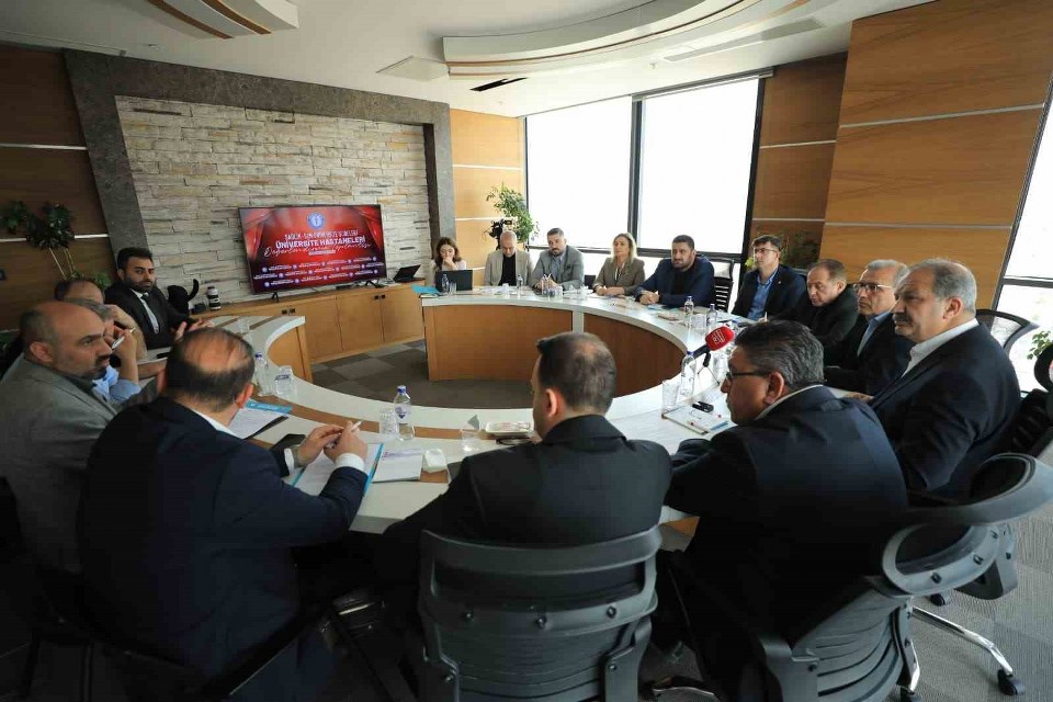 Sağlık-Sen Genel Başkanı Doğan: “Üniversite hastanelerinin sorunlarını gündemden düşürmeyeceğiz”