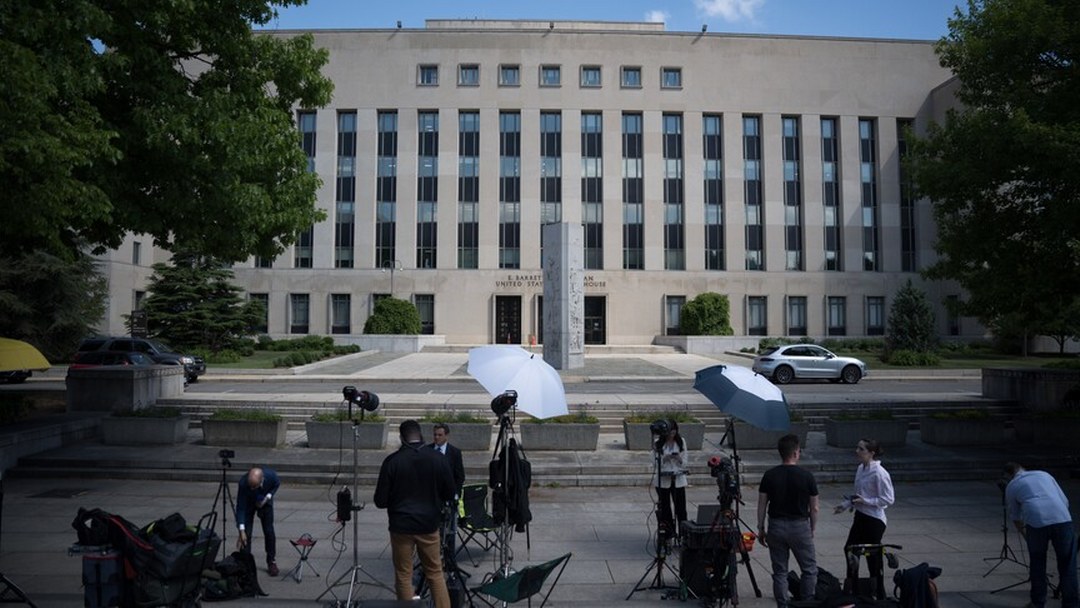 Trump’ın katıldığı yemekteki silahlı saldırının şüphelisi, “ABD Başkanı’na suikast girişimi” suçlamasıyla yargılanacak