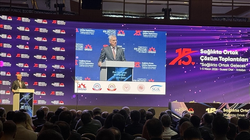 Sağlık Bakanı Memişoğlu: Hedefimiz sağlık hizmeti içerisinde özel sektörün oranını yüzde 25-30 bandına çıkartmak