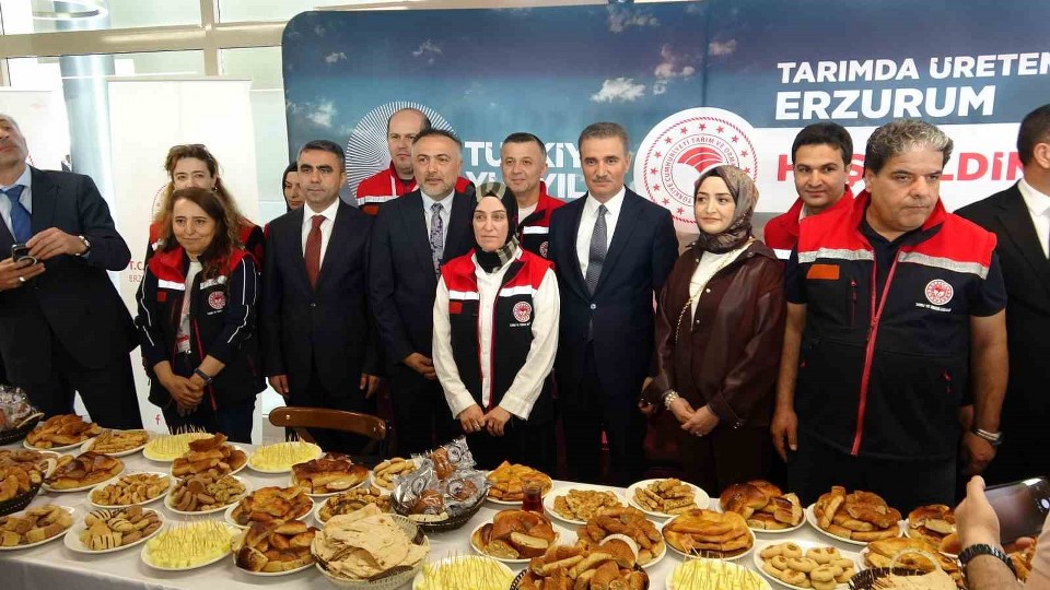 Erzurum’da “tam buğday ekmeği yaygınlaştırma kampanyası” tanıtım toplantısı düzenlendi