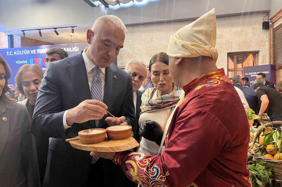 Bakan Ersoy: “Turistler artık gastronomi için rota belirliyor”