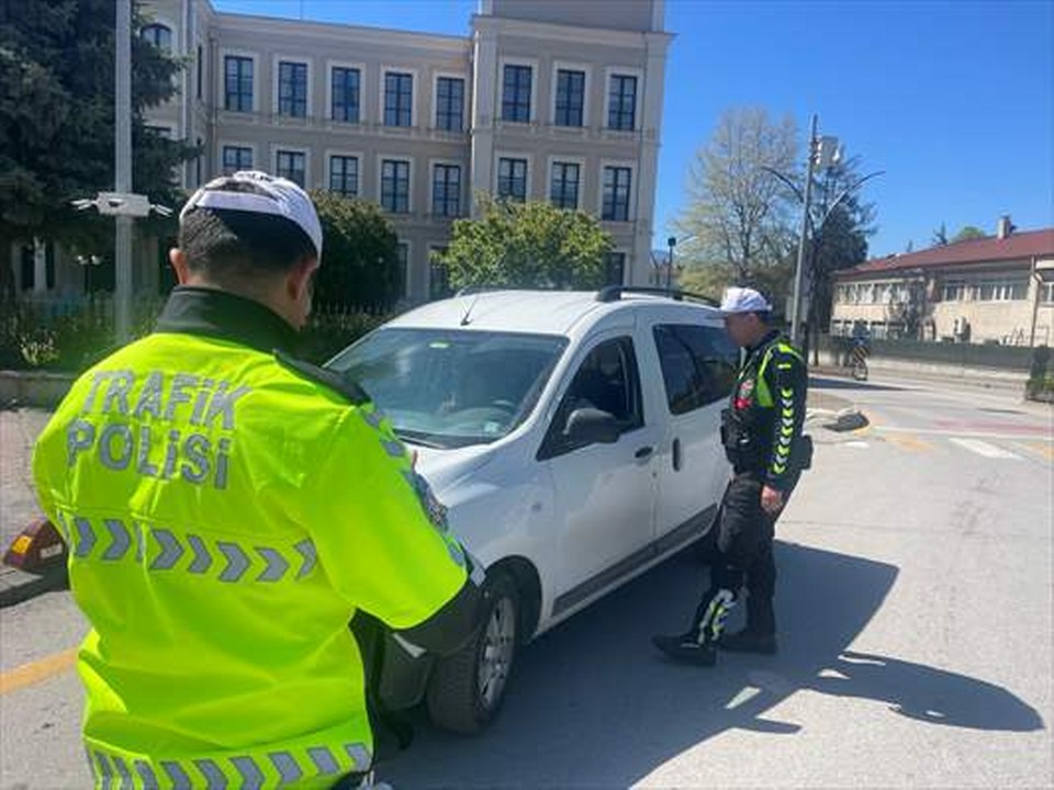 Bolu’da trafik ekiplerince denetim gerçekleştirildi