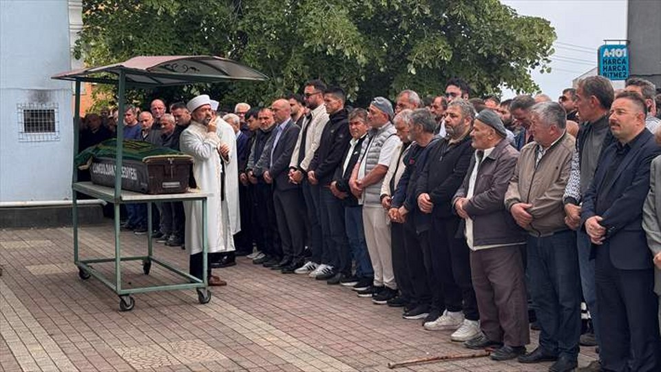 Zonguldak’ta ruhsatsız maden ocağındaki göçükte ölen işçinin cenazesi defnedildi