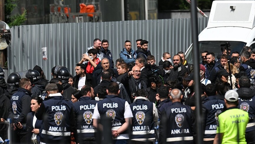 Kemal Kılıçdaroğlu’nun bazı yakın kurmayları, CHP Genel Merkezine geldi