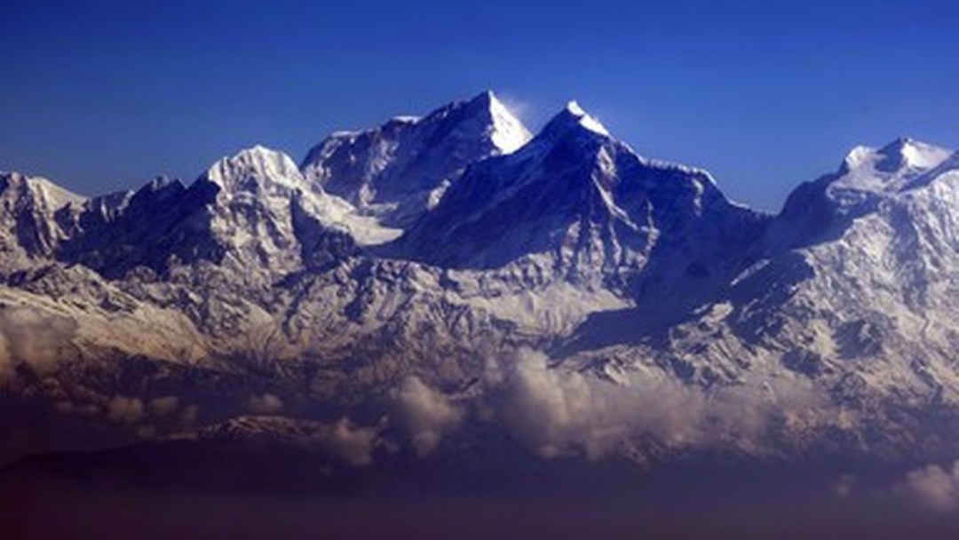 Nepalli dağcı Kami Rita, 32. kez Everest’in zirvesine tırmanarak kendi rekorunu kırdı