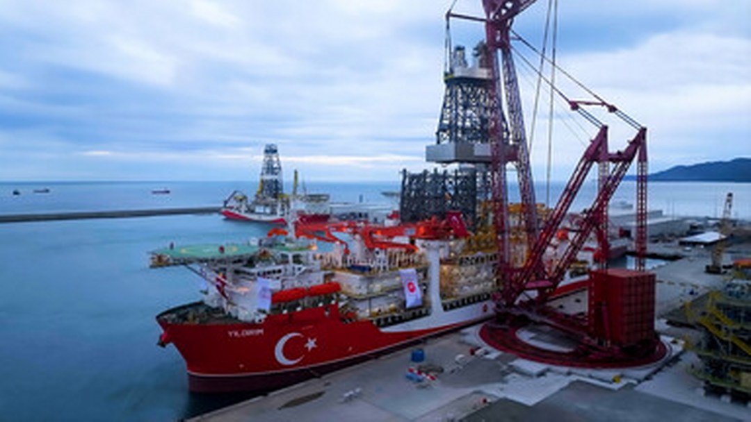 Yıldırım Derin Deniz Sondaj Gemisi, ilk görevi için Filyos’tan ayrıldı