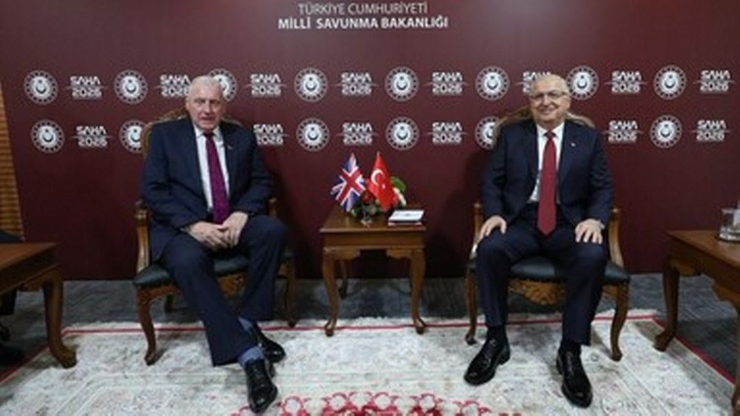 Milli Savunma Bakanı Güler, İngiltere Lordlar Kamarası Bakanı Coaker ile görüştü