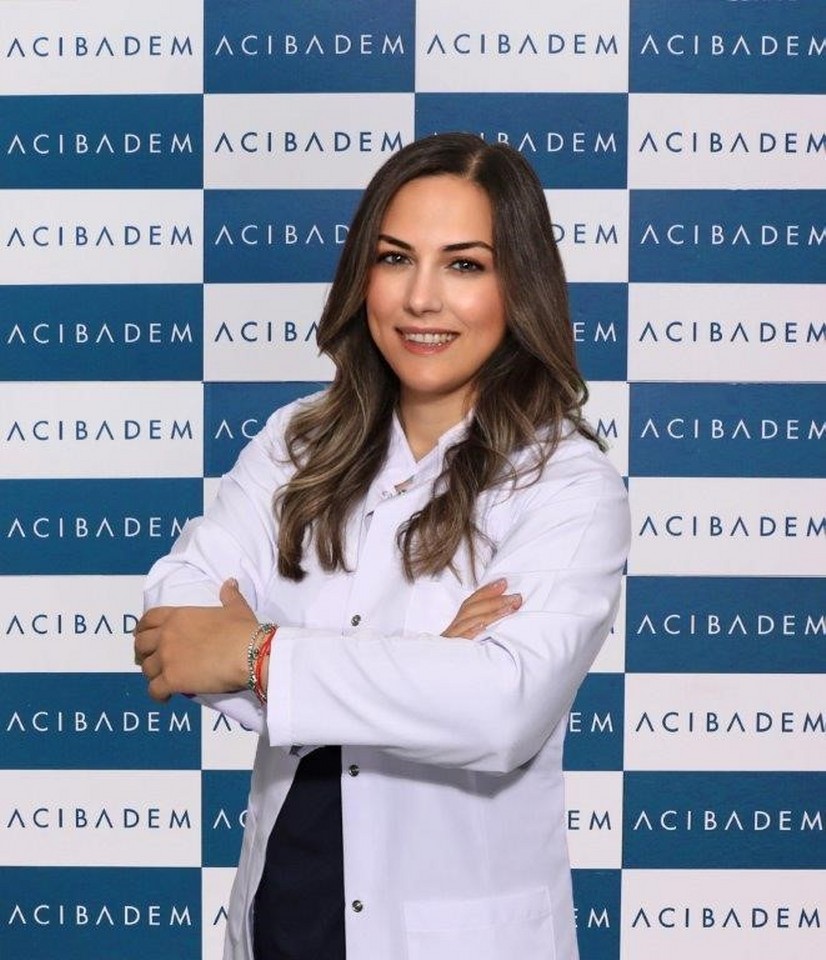 Uzmanından uyarı: “Yazın en büyük hata su yerine çay ve kahve içmek”