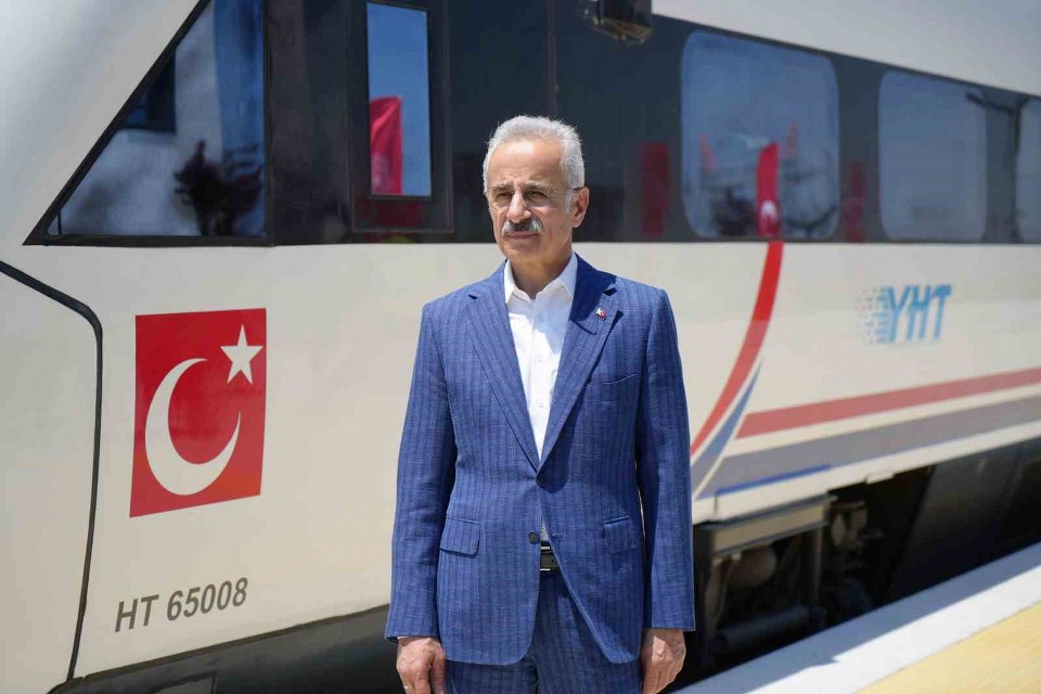 Bakan Uraloğlu: “Halkalı-Kapıkule Hızlı Tren Hattı’nı yıl sonuna kadar hizmete açacağız”
