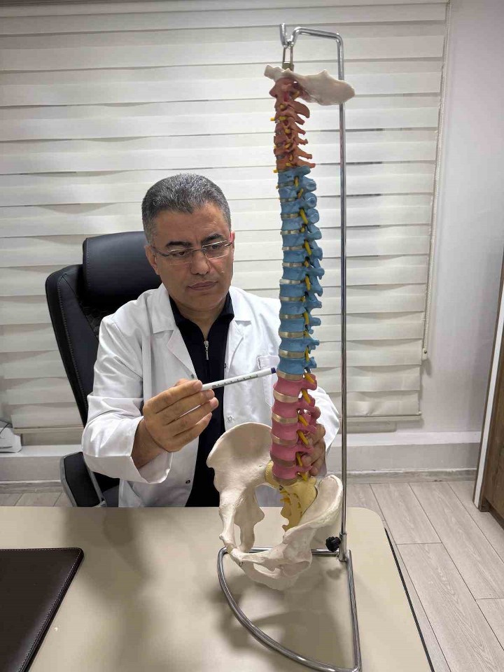 Prof. Dr. İrfan Koca: “Bel fıtığı artık gençlerin de sorunu”
