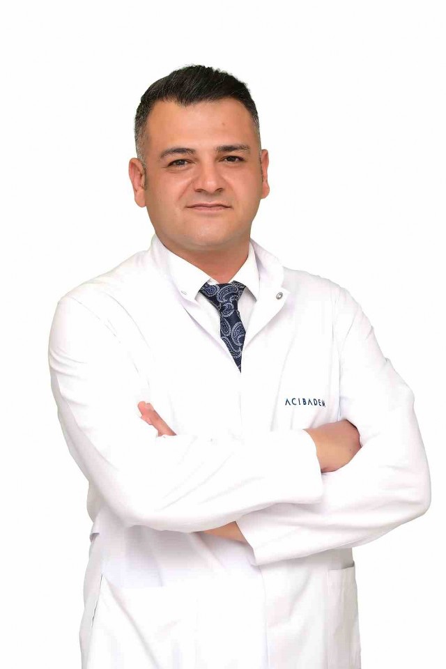 Uzmandan ’badem göz’ trendi uyarısı: “Kişinin yüz yapısı, kaş pozisyonu ve orta yüz anatomisi birlikte değerlendirilmelidir”