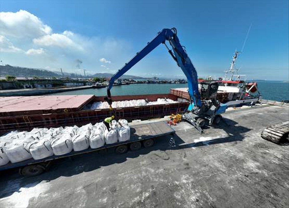 Zonguldak Bozhane Limanı’ndan ilk 6 ayda 72 gemiye yükleme ve boşaltma yapıldı