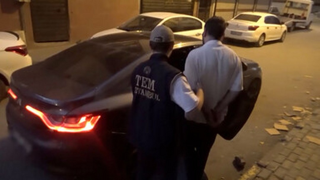 İstanbul’da terör örgütü DEAŞ operasyonunda 15 zanlı yakalandı