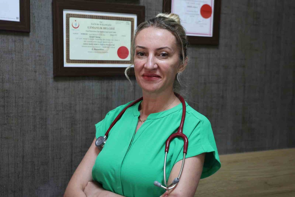 İç Hastalıkları Uzmanı Arslan: “Yaz aylarında hiç terlememek ya da fazla terlemek hastalıkların göstergesi olabilir”