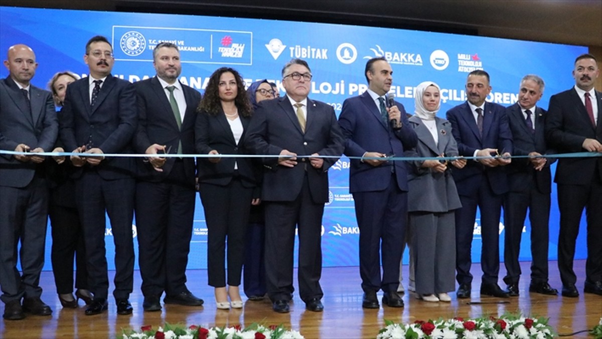 Bakan Kacır, Zonguldak’ta sanayi ve teknoloji projeleri açılış töreninde konuştu: