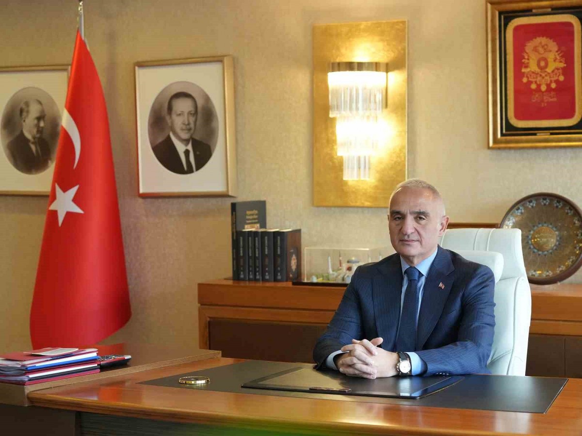 Aspendos’ta 2 bin yıllık Tiyatro Caddesi gün yüzüne çıkarıldı