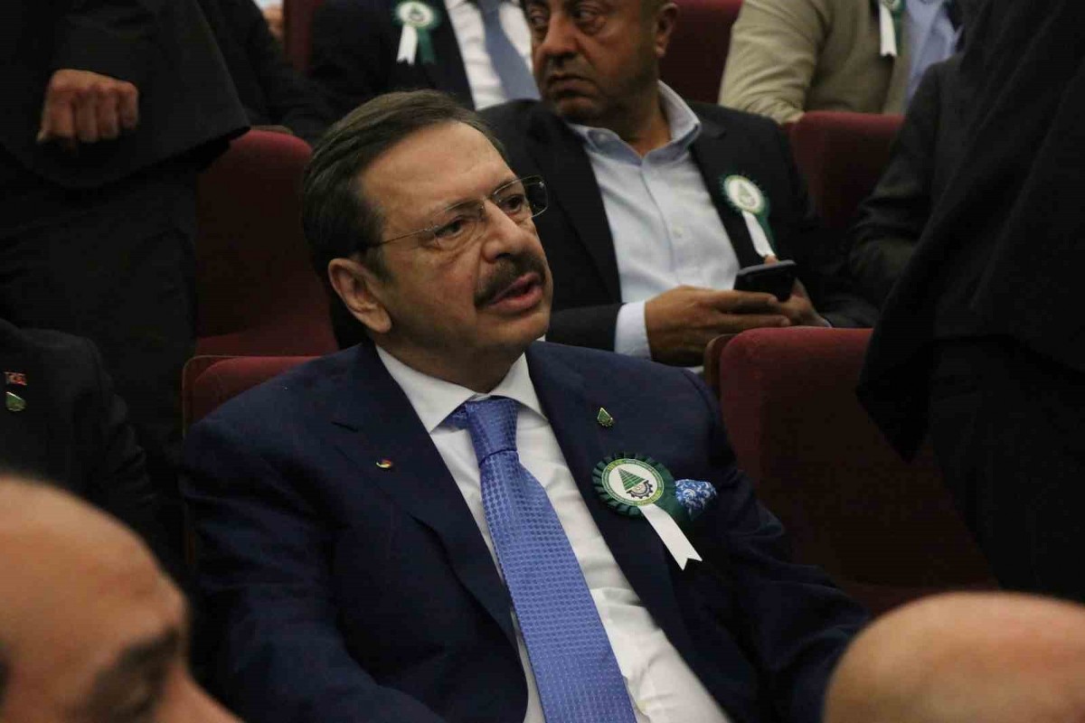 TOBB Başkanı Hisarcıklıoğlu: “Babanın oğula kefil olmadığı yerde biz kefil oluyoruz”