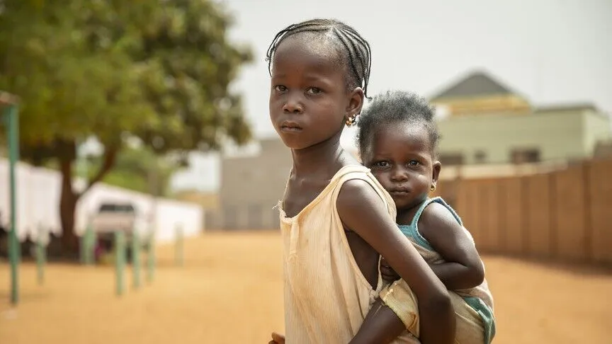 Afrika’nın yaklaşık yarısı çocuk