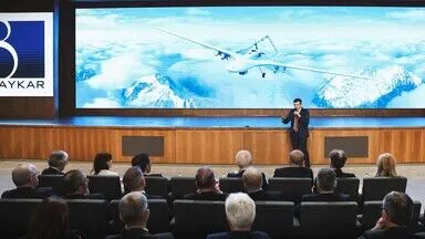 Baykar Yönetim Kurulu Başkanı Selçuk Bayraktar, NATO parlamenterlerine KIZILELMA’yı anlattı