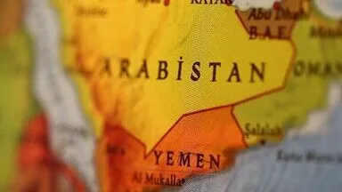 Yemen’deki Husiler, Suudi Arabistan’ın Yenbu kentindeki petrol nakil noktalarını İHA’larla hedef aldığını duyurdu