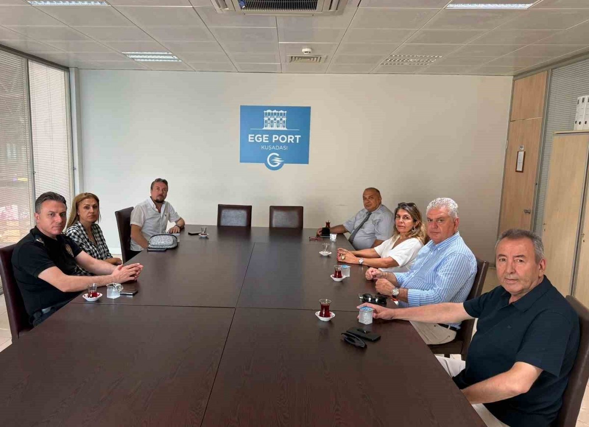 Kuşadası Limanı’nda “indi-bindi” krizi: Sektör temsilcilerinden yeni uygulamaya tepki