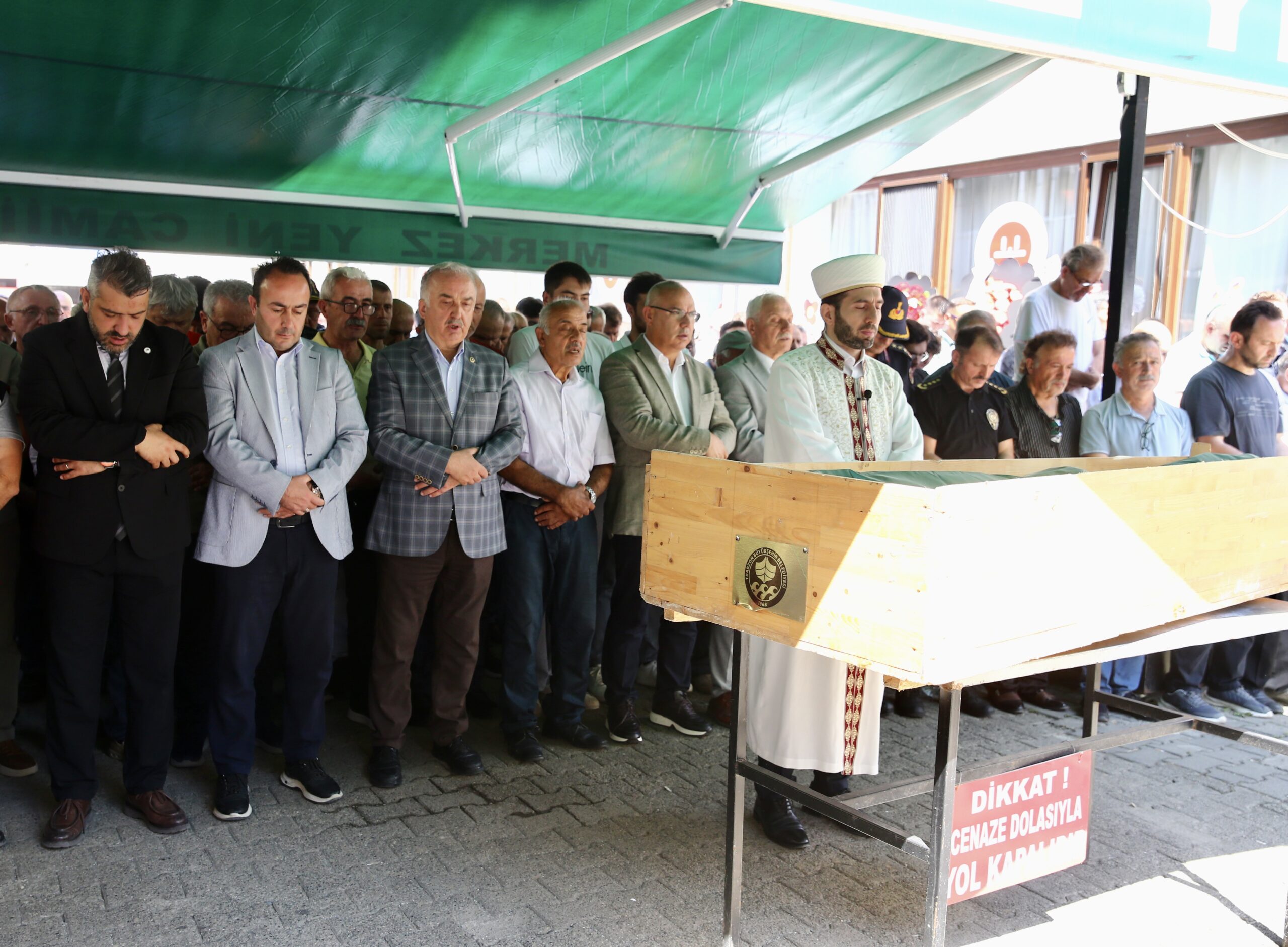 Giresun’da sele kapılarak hayatını kaybeden öğretmenin cenazesi toprağa verildi