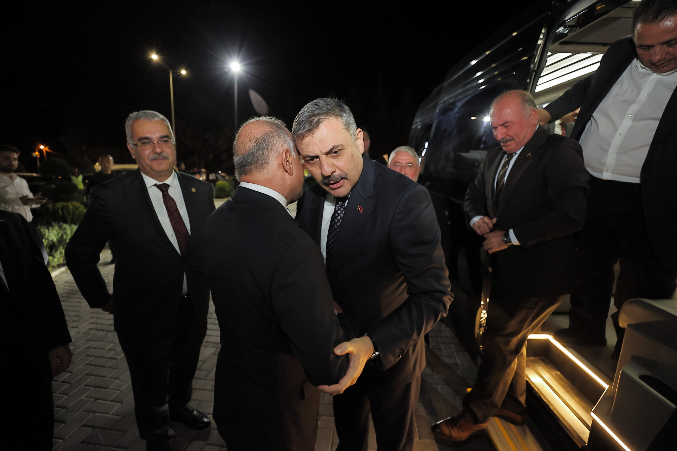 İçişleri Bakanı Çiftçi, AK Parti Çorum İl Başkanı Alar’ın oğlunun düğününe katıldı