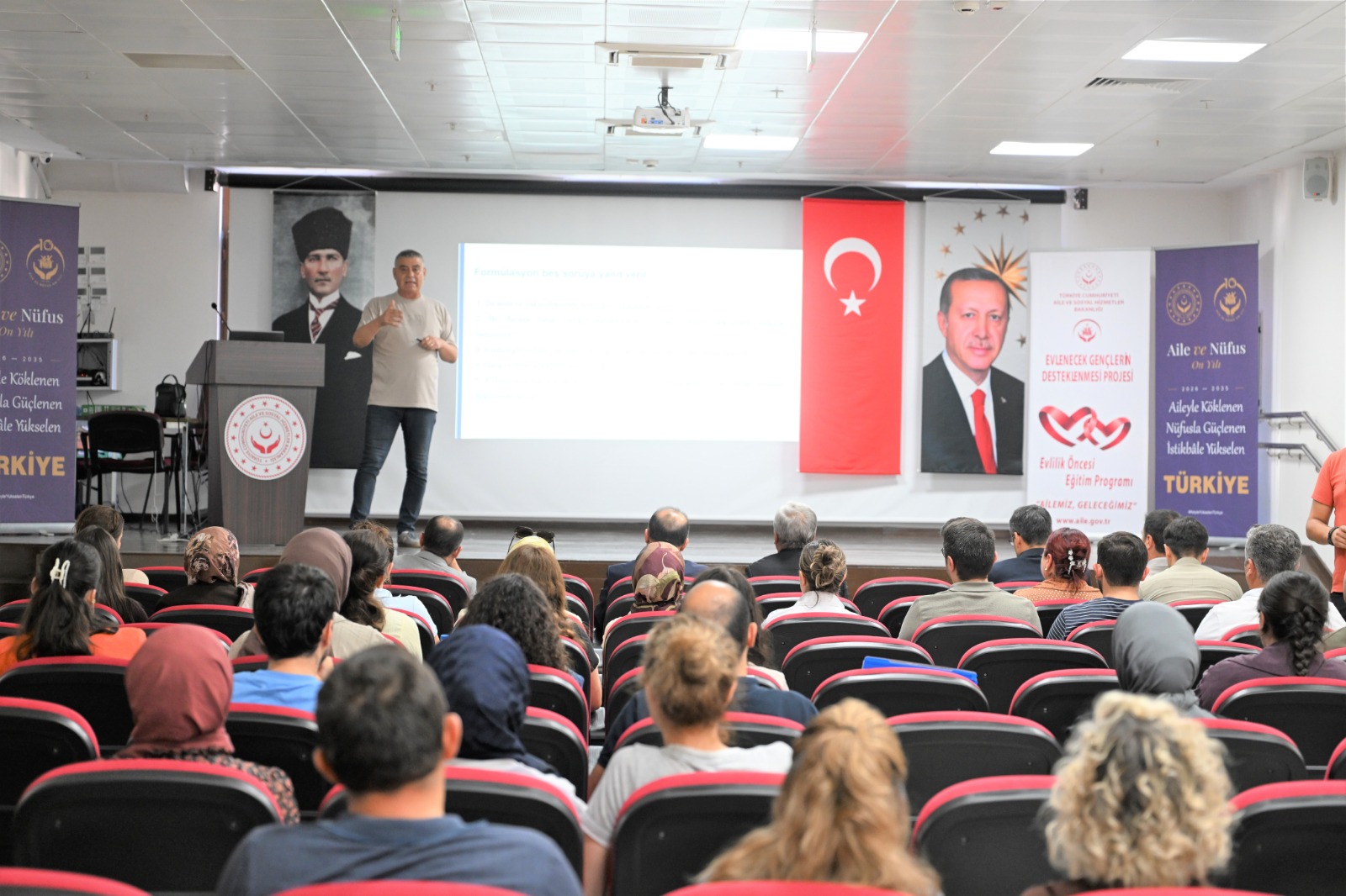 Kastamonu’da sosyal hizmet personeline eğitim verildi