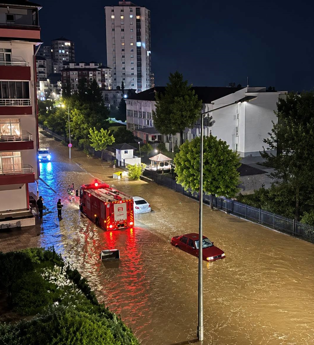 Ordu ve Giresun’da sağanak etkili oldu