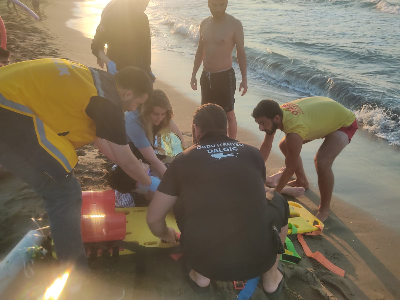 Ordu’da denize giren 4 çocuk boğulma tehlikesi geçirdi