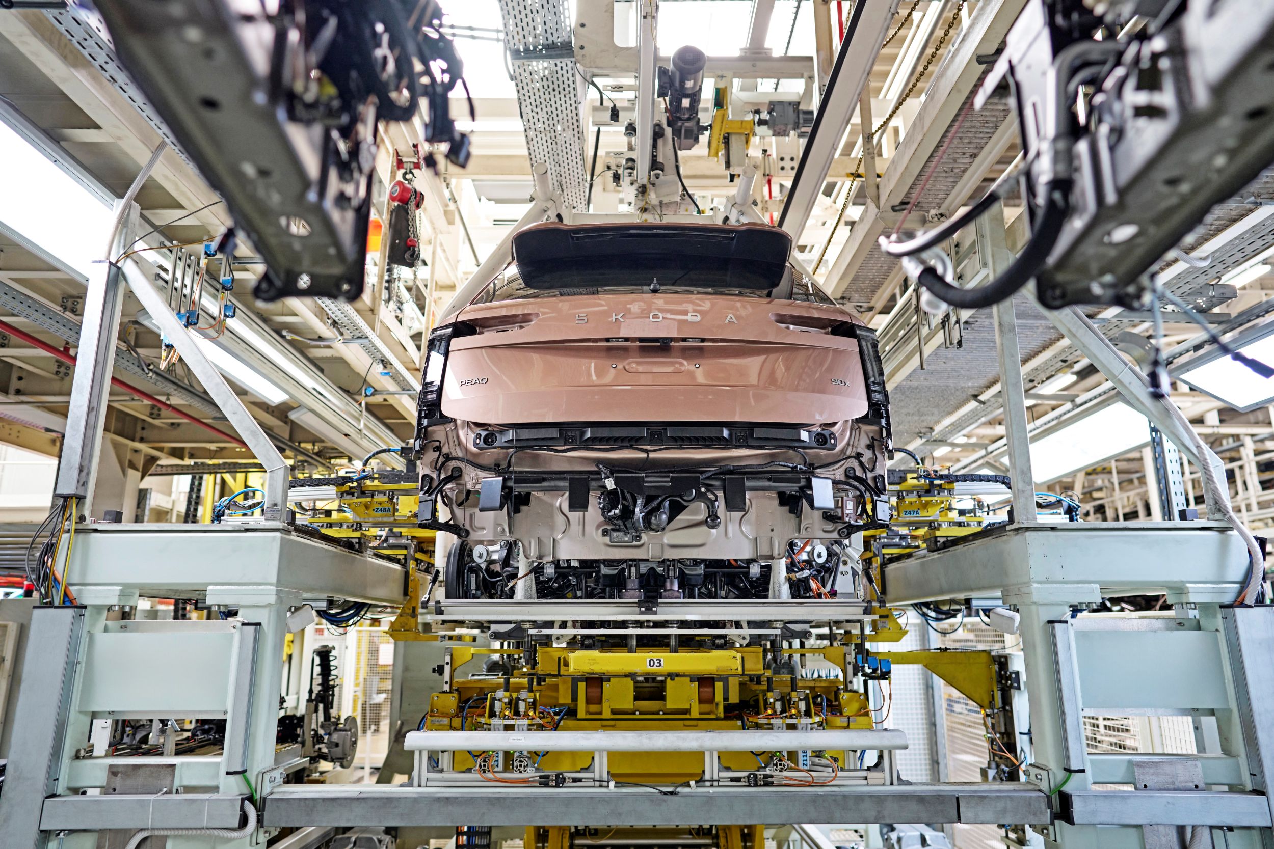 Skoda elektrikli SUV’u Peaq’in seri üretimine başladı