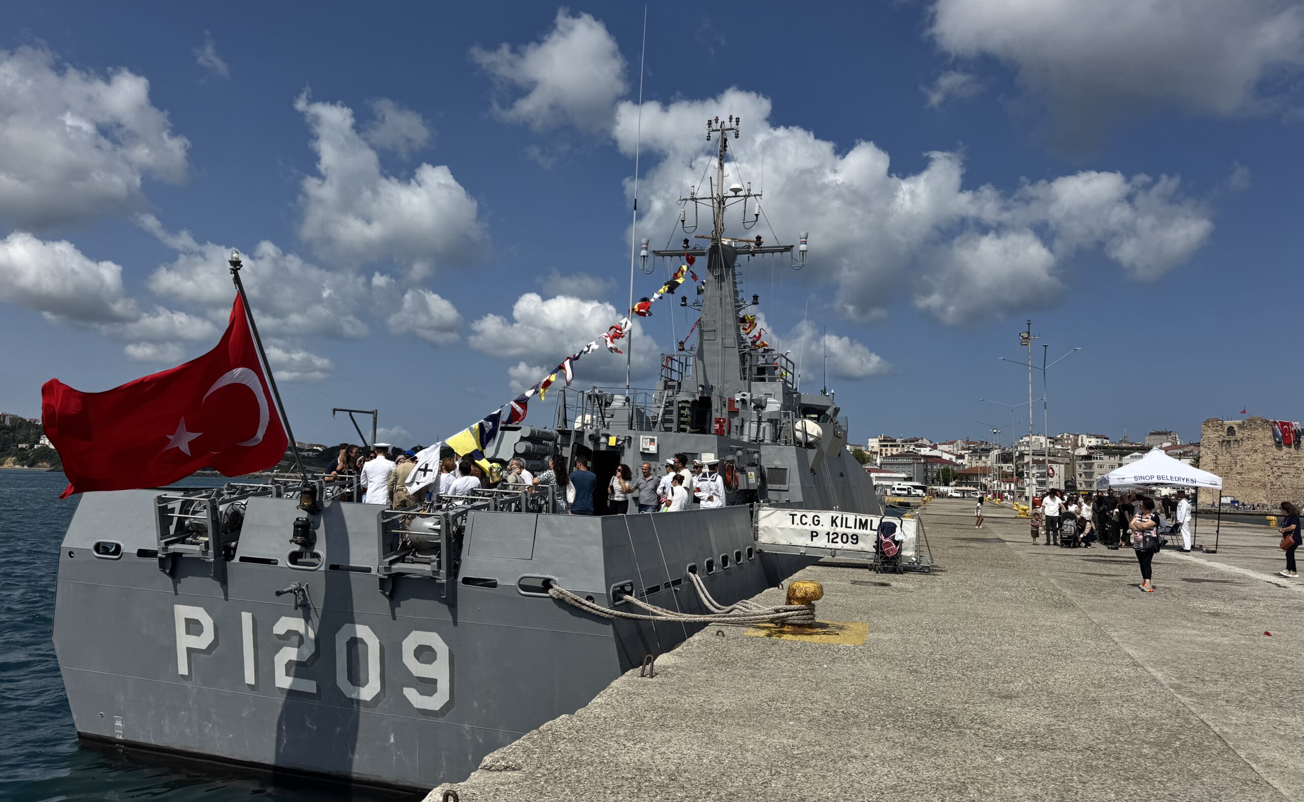 TCG-KİLİMLİ (P-1209) gemisi Sinop’ta ziyarete açıldı