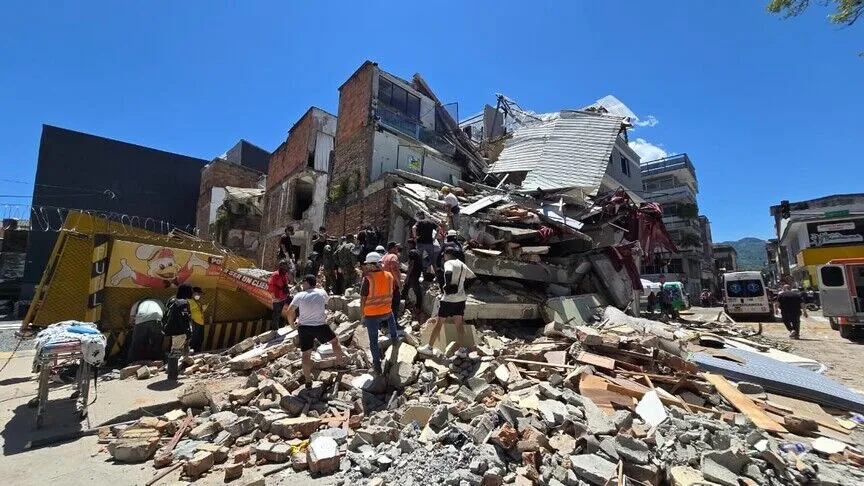Kolombiya’da 7,4 büyüklüğündeki depremde ölenlerin sayısı 169’a yükseldi
