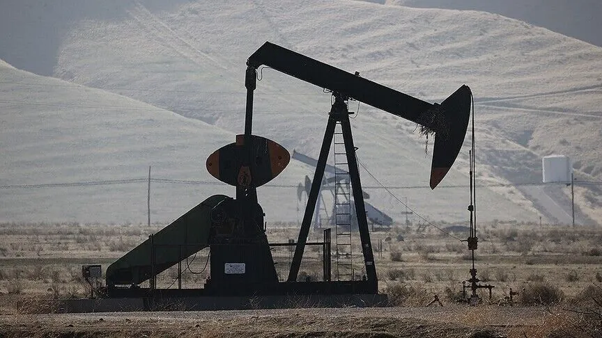 IEA: Küresel petrol arzı temmuzda günlük 2,4 milyon varil arttı
