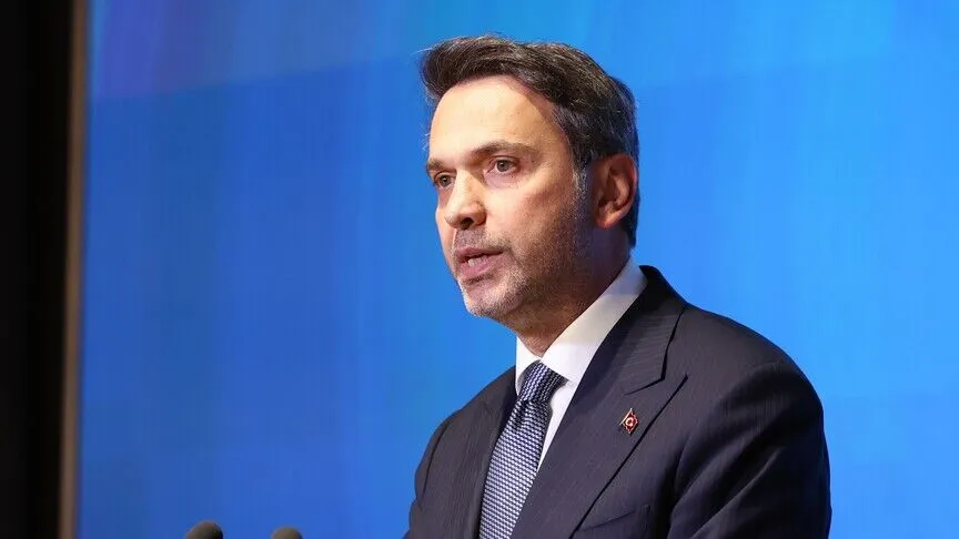 Bakan Bayraktar, Türkiye’nin enerjide çeyrek asra 100 yıllık işi sığdırdığını bildirdi