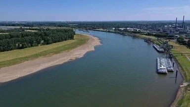 Ren Nehri’nde su seviyesinin düşmesi Almanya ekonomisini tehdit ediyor