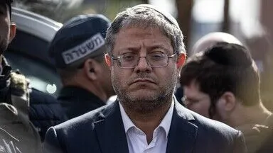 İsrailli Bakan Ben-Gvir’den, Filistinli esirlerin kıyafetlerine ve Kur’an-ı Kerimlerine el konulması talimatı