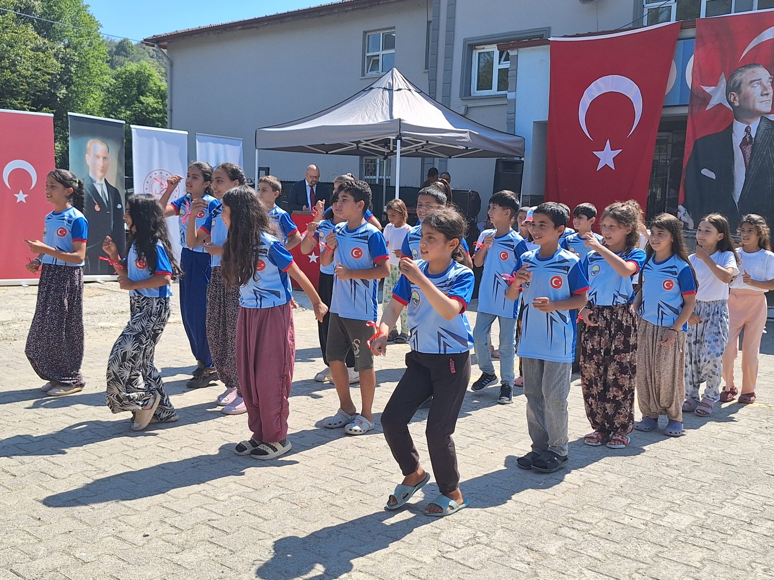 Zonguldak’ta mevsimlik tarım işçilerinin çocuklarına yönelik eğitim projesi sona erdi