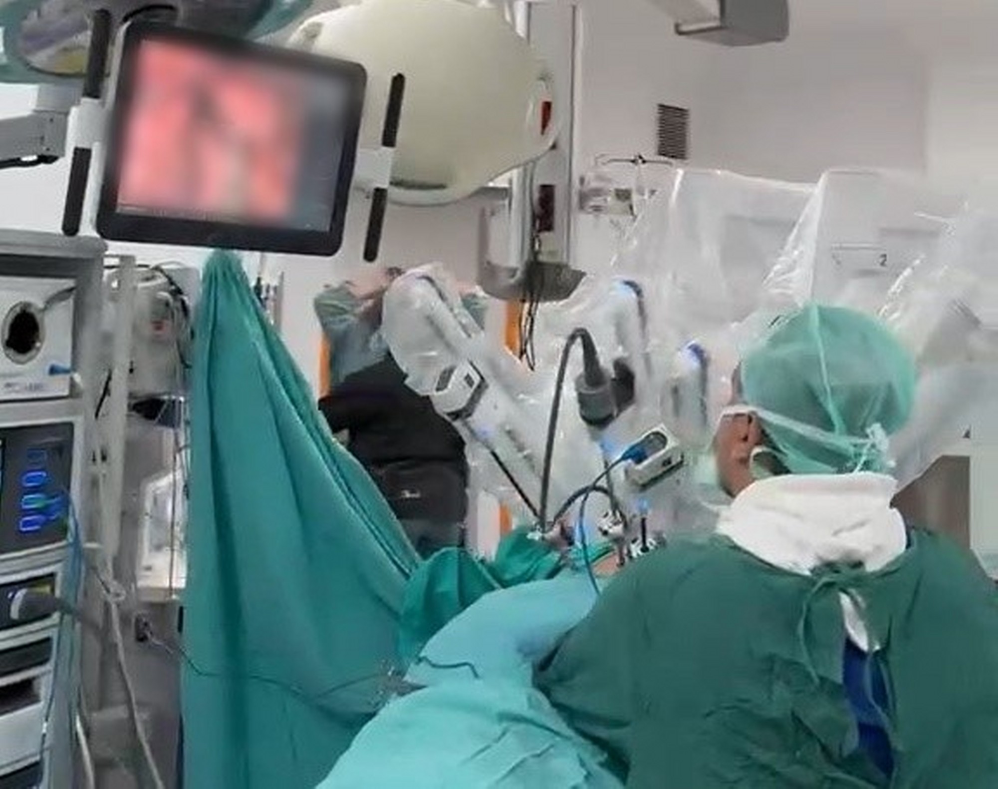 Karadeniz’de ilk: Robot yardımlı akciğer kanseri ameliyatı gerçekleştirildi