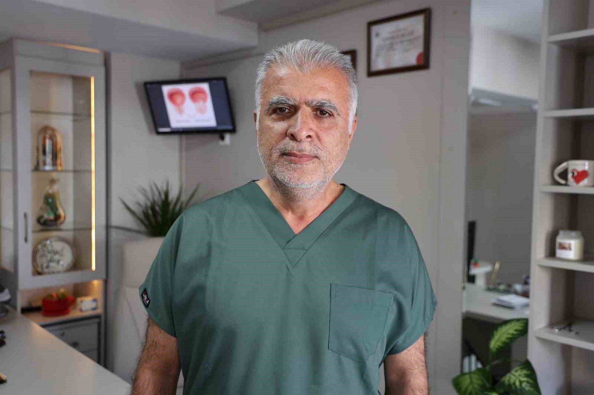 Üroloji Uzmanı Op. Dr. Yüzgeç: “Erkeklerin 50 yaşından sonra yılda bir defa prostat muayenesini yaptırmaları gerekiyor”